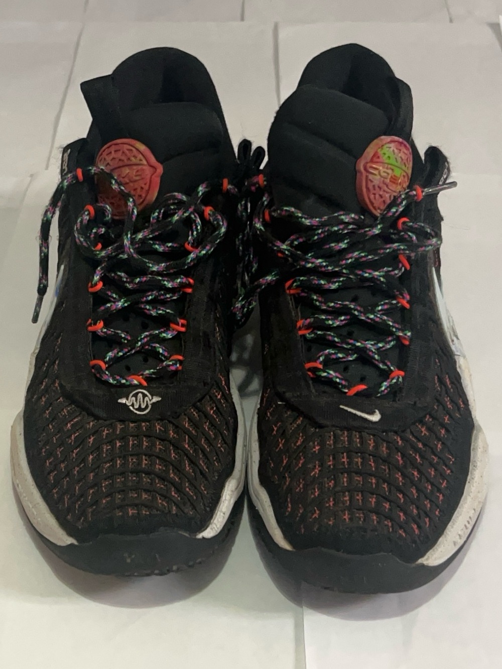 Nike Cosmic Unity TB Mens Size 10 Black White Bright Crimson DM4426 001 Read Des